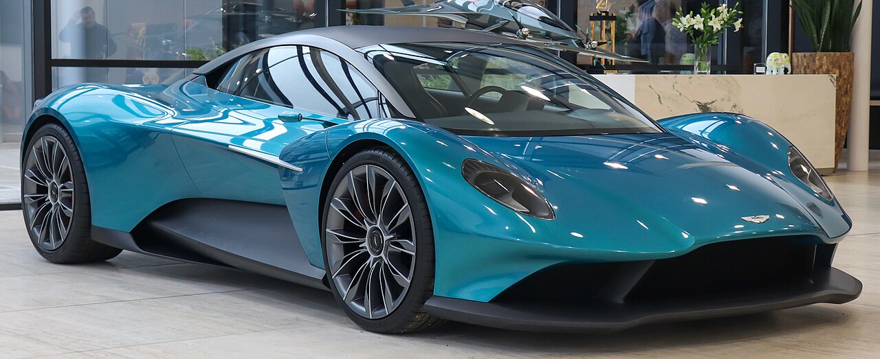 Aston Martin Vanquish Vision Concept 2019