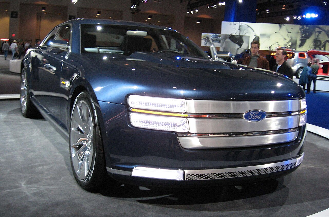 Ford Interceptor 2005