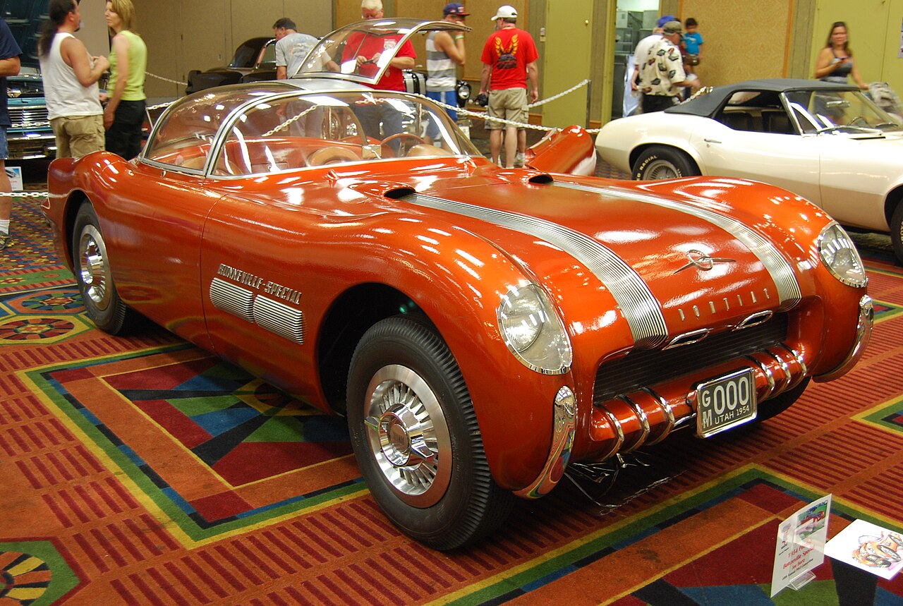 General Motors Pontiac Bonneville Special 1950