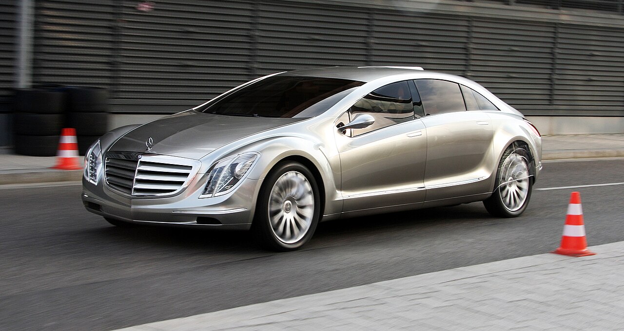 Mercedes-Benz F700 2005