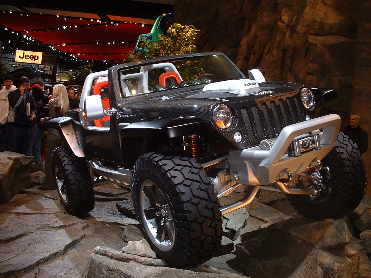 Mercedes-Benz Group Jeep Hurricane 2005