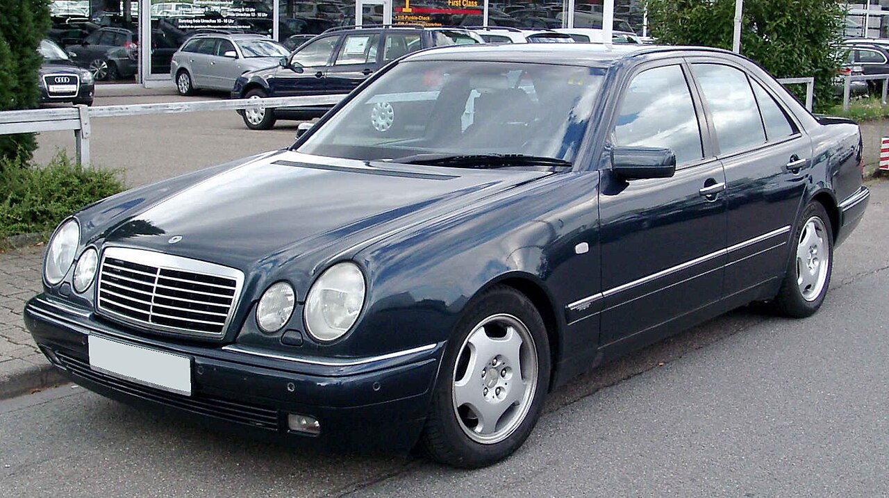 Mercedes-Benz W210 1995