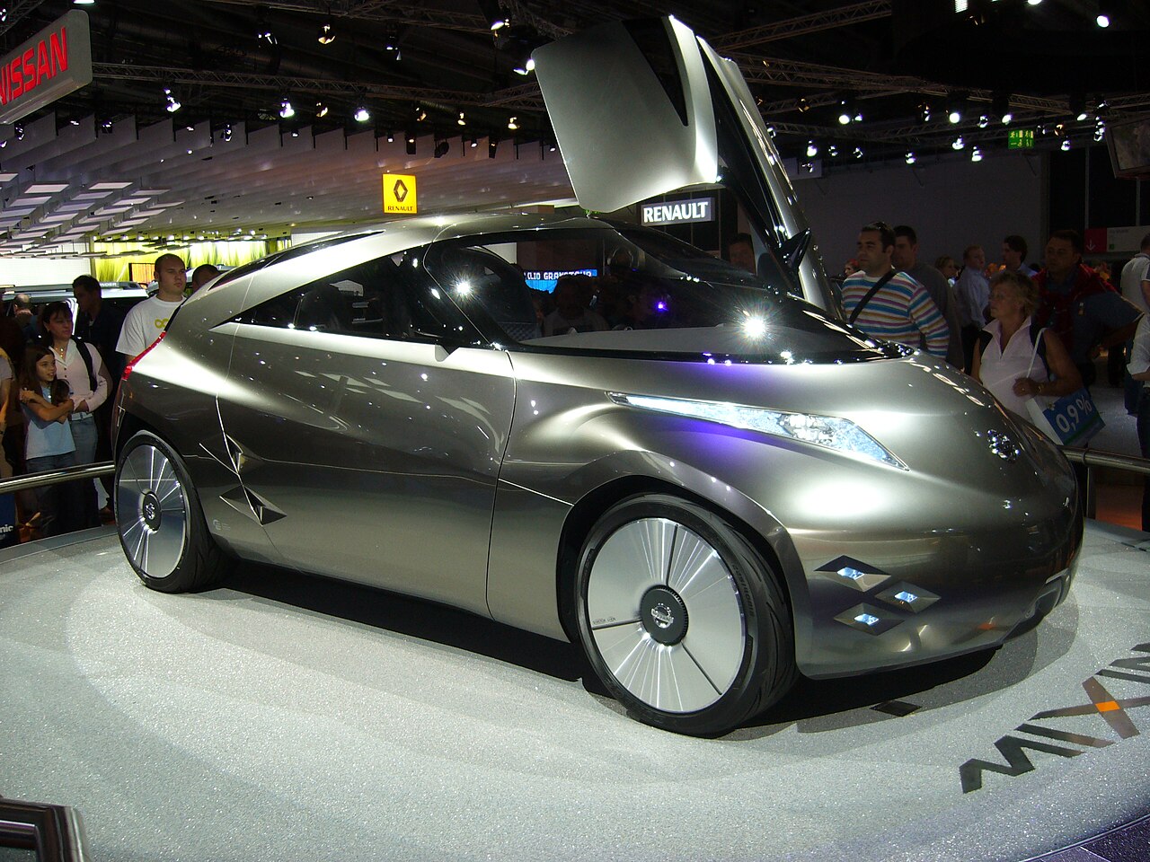 Nissan Mixim 2005