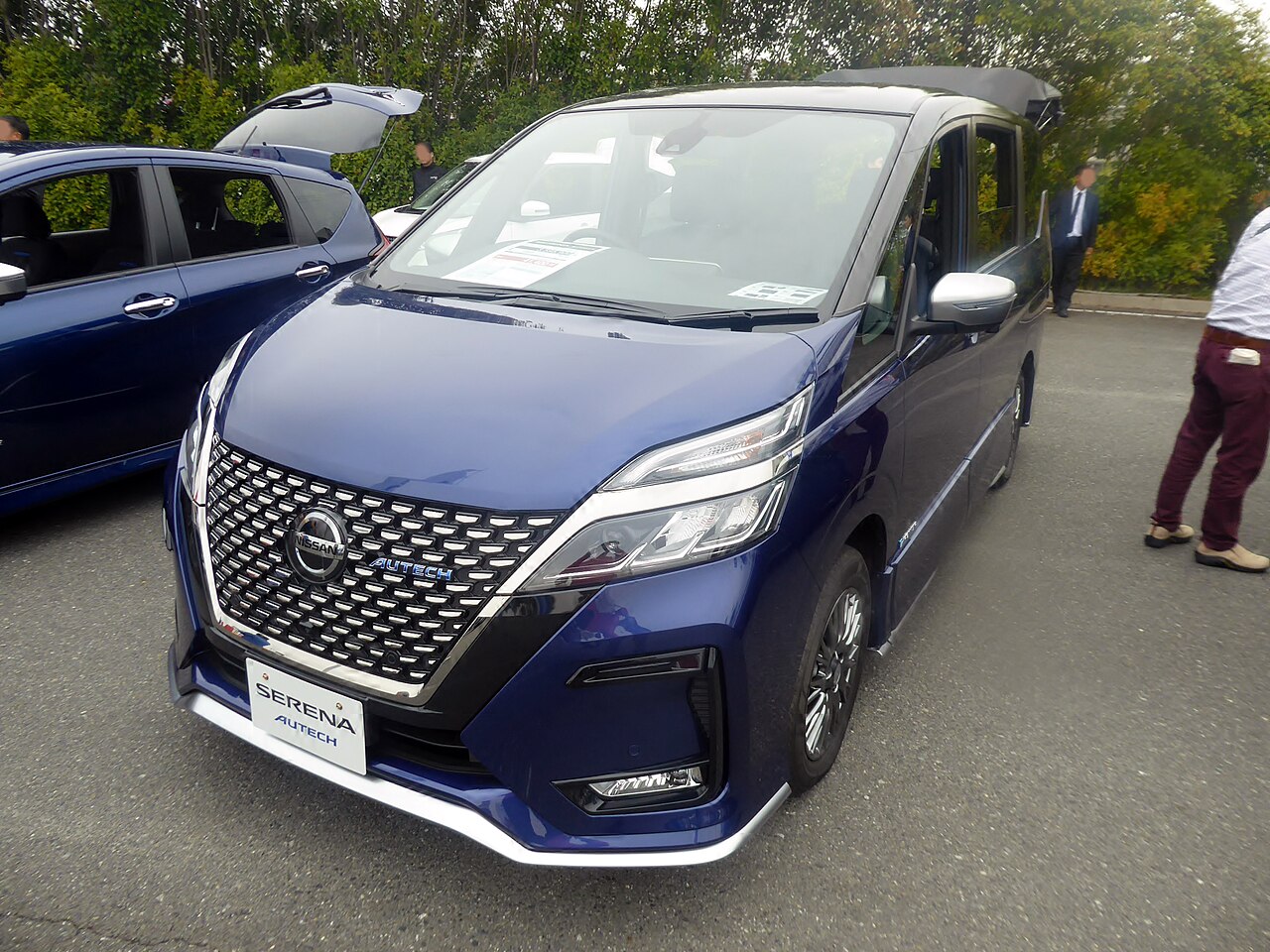 NISSAN MOTORSPORTS & CUSTOMIZING AUTECH 2000