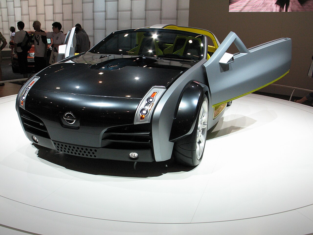Nissan URGE 2005