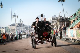1901 Teledo steam carriage driven by James Gregory