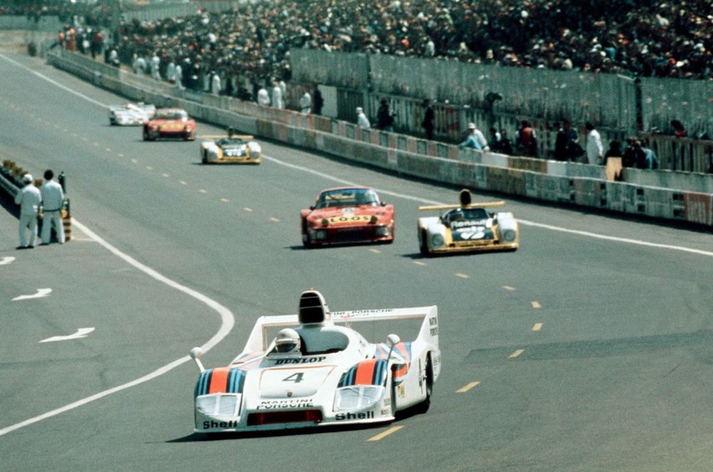 1977-24-hours-of_lemans-01-1024