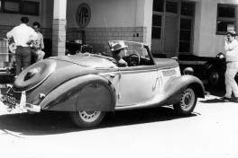 Ford Eifel convertible slider