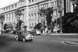 Crosley frente a la Universidad Catolica slider